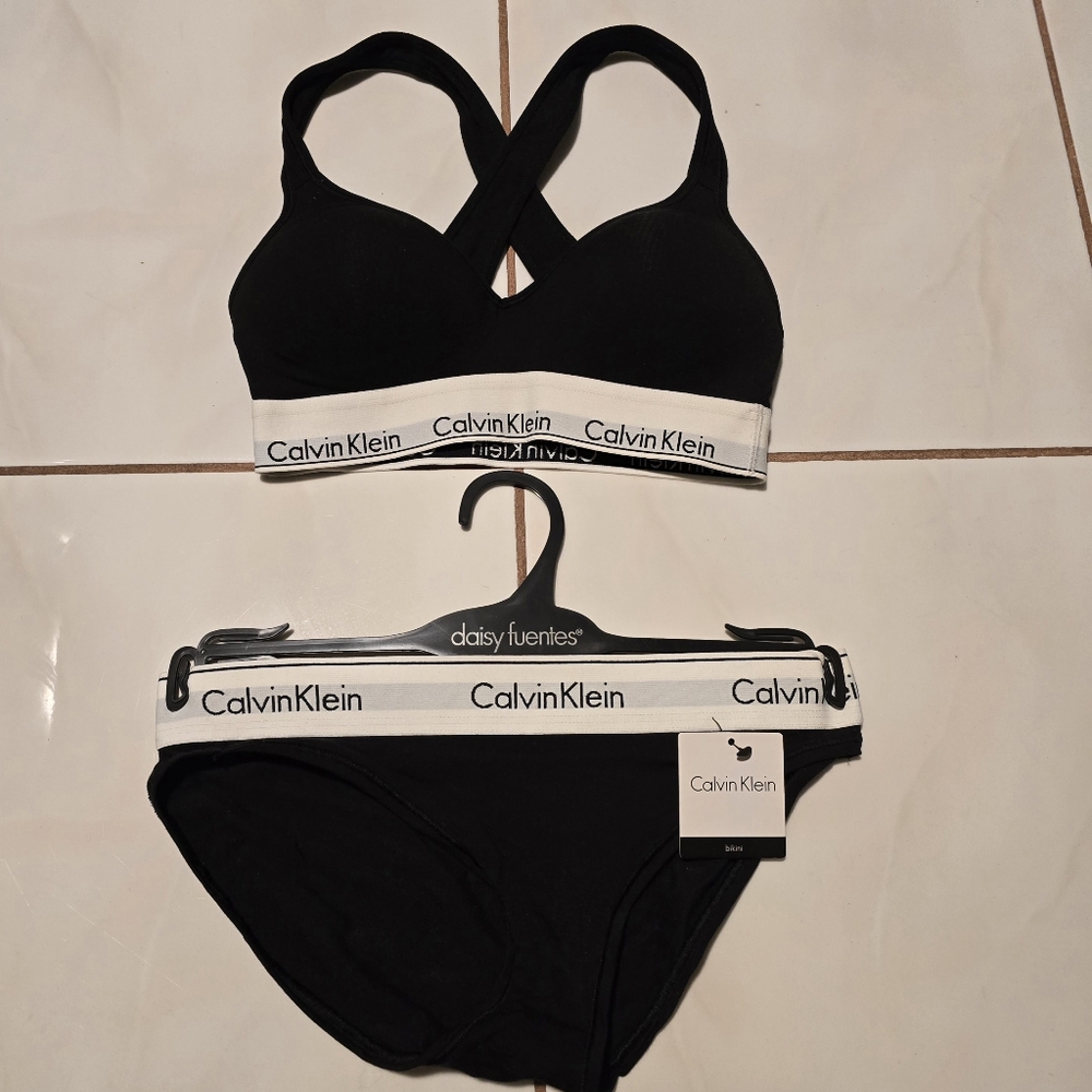 Calvin Klein black cotton bikini panty bottoms size small NWT